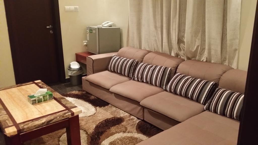 Rimal Suites Apartments Salalah Room photo